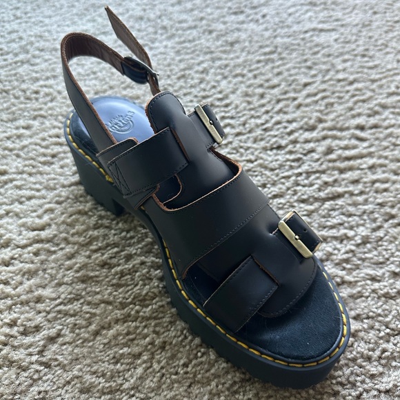 Dr. Martens Ariel Vintage Smooth Sandal - Picture 3 of 3